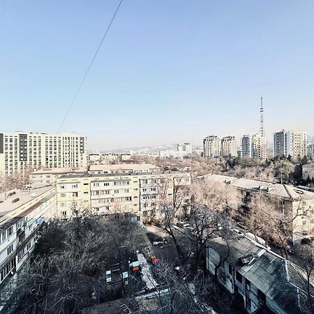 3 Ком Квартира На Абая Сейфуллина 알마티 외부 사진